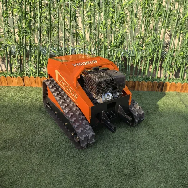Vigorun Self Propelled RC Track Lawn Mower 200m Control Distance 9Kw 420cc Remote Mulcher for Roadside Greening photo-3