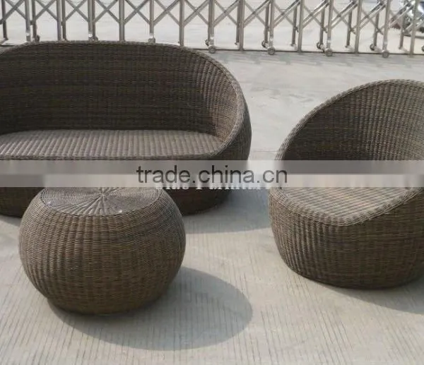 Outdoor Ding Dong Feng Furniture All-weather Patio Rattan Round Sofa Set for Sale photo-5