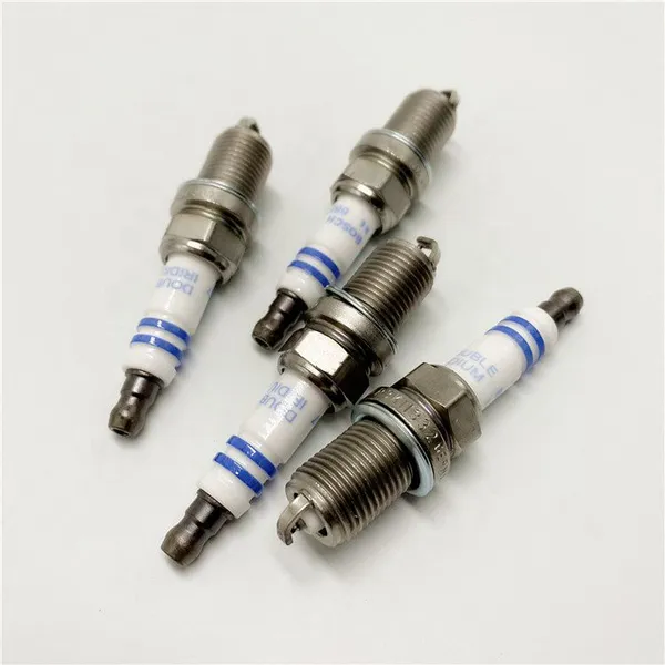 WP10 Gas Engine Spark Plug 610800190174 1000450457 Spark Plug