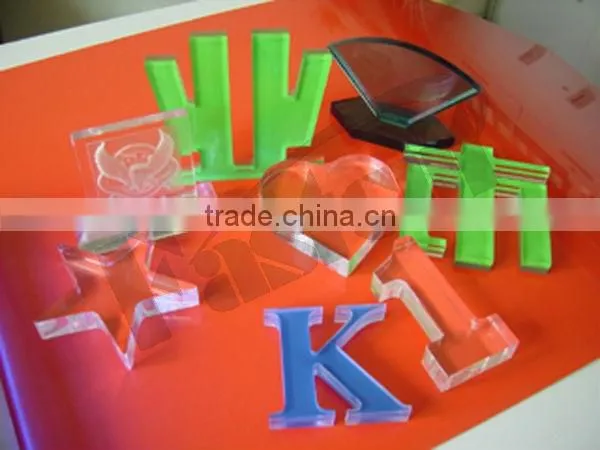 China Shandong Jinan Light Equipment Mold Processing Industry Red Light Auto Focus Rotary Axis Etching Machine photo-5