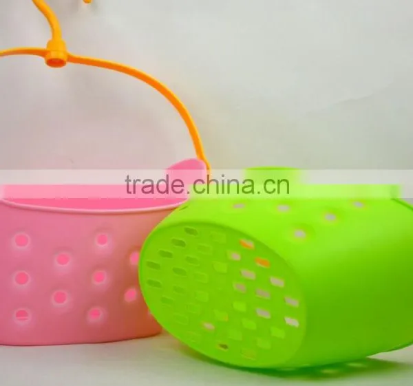 2015new Design Plastic Storage Basket With Hook photo-2