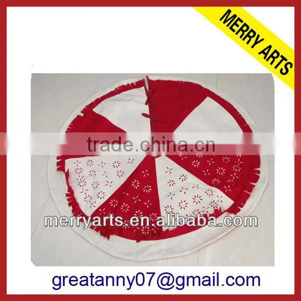 China Christmas Ornament Personalized Penguin Christmas Tree Skirt
