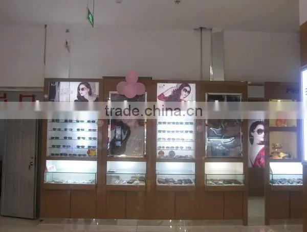 Modern Eyeglass Display Stand photo-2