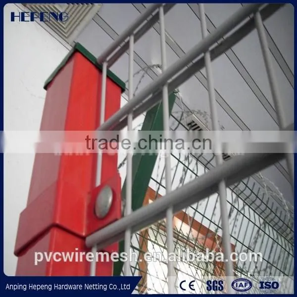 Professional Welded Steel Wire Double Wire Fence photo-6