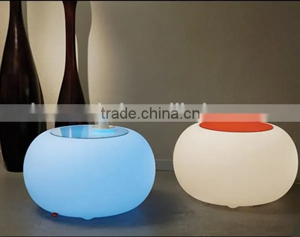 Outdoor and Indoor Plastic RGB 16 Colors Changing Lighting Apple Table Chair for Children photo-2