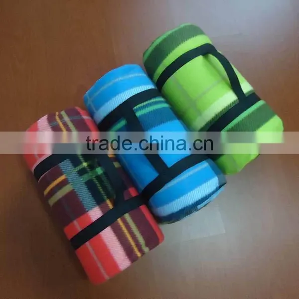 Polar Fleece Printed Check Pattern Roll up With pp Webbing Aluminium Foil Travel Hiking Blanket photo-2