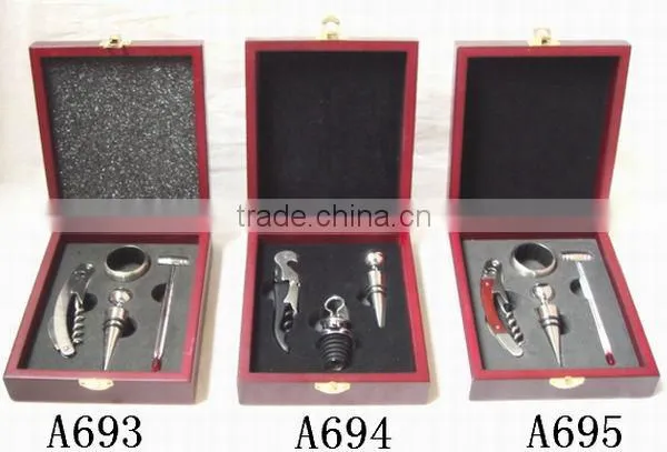 Logo Wine Accessories