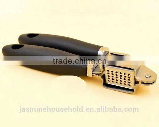 Hot Sale Kitchen Gadget Stainless Steel Garlic Crushes With PP Protective Handle photo-2