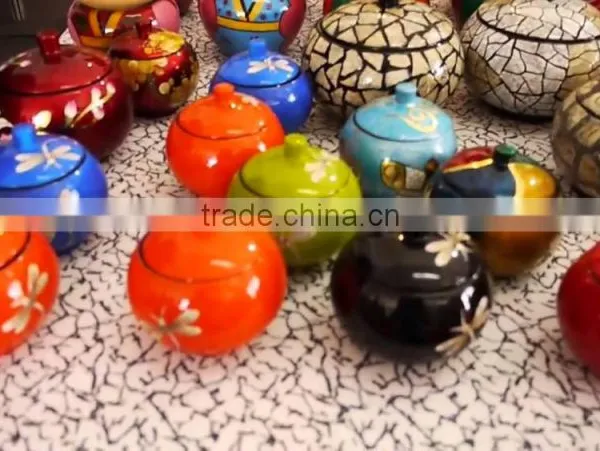 Bowls, Plates, Lacquered Boxes photo-3