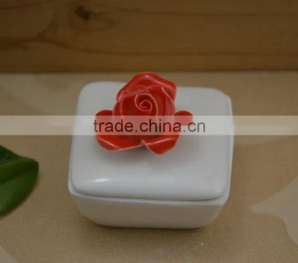 New Item White Ceramic Jewel Box With Red Flower Shape Design