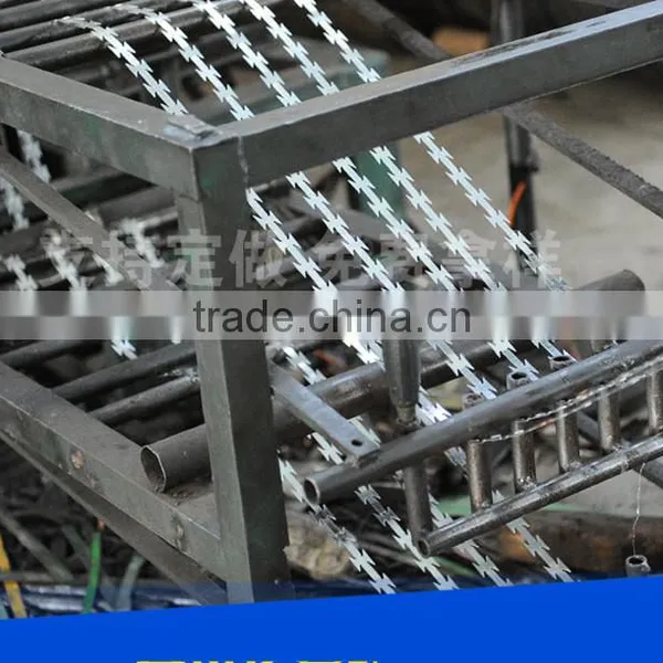 High Quality Concertina Wire Razor Barbed Wire With Factory Price photo-4