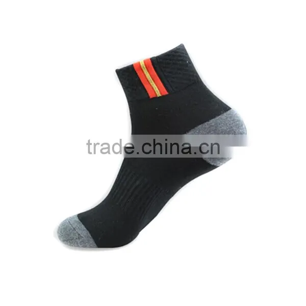 China Socks Factory Soft Wellness Breathable Men Socks Black Simple Men Socks Compression Sock photo-3
