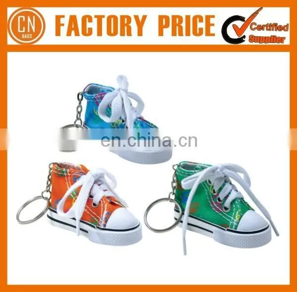 2017 Newest Design Promotional Mini Sneaker Shoe Keychain Custom Logo Printed Or Embroidery