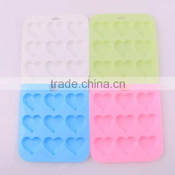 Colorful Heart Shape Plastic Painting Artist Palette photo-3
