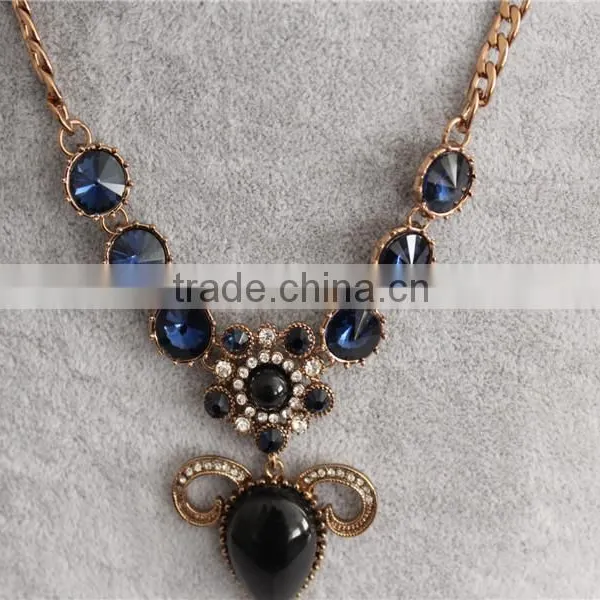 Fashion Design Gold Plated Women Necklace Crystal Necklace Wholesale photo-3