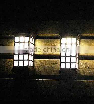 Cheap Solar Wall Light for Outdoor Use photo-3
