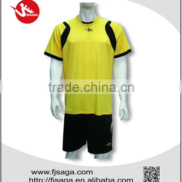 Design Men's Football Sports Uniforms With T-shirts and Shorts photo-3