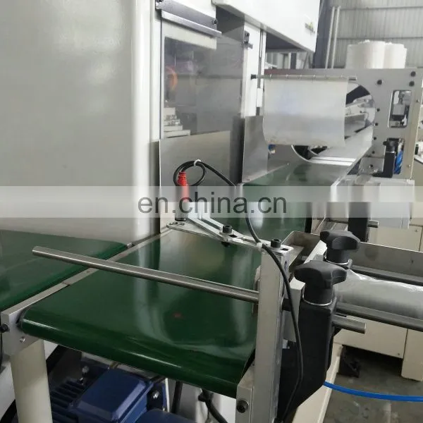 China Automatic Maxi Roll Cutting Machine photo-3