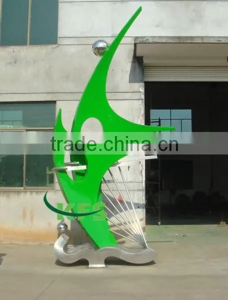 Stainless Steel City Put Nice Green Sculpture