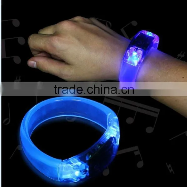 Hot Sale Fashionable Energy-saving Flashing Bracelet photo-2