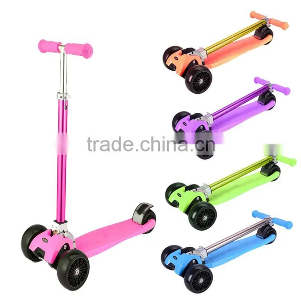 New Year Gift 3 Big PU Wheel Foldable CE EN71 Kids Pedal Kick Rockboard Scooter photo-2