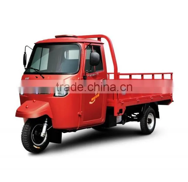 Three Wheel Motor Tricycle With Closed Cabin for Cargo photo-2