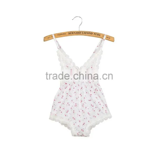 2017 Boutique Baby Clothing Rompers Baby Girl Lace Rompers Fashion Infant and Toddlers Floral Rompers photo-2