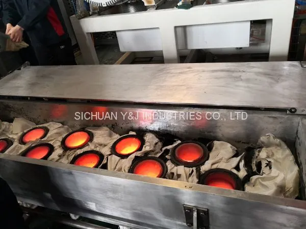 China Roll to Roll Vacuum Coating Machine Vacuum Coater Machine Vacuum Metalliser Metallic Yarn/thread, Gold Silve Yarn, Hot Stamping Foil photo-4
