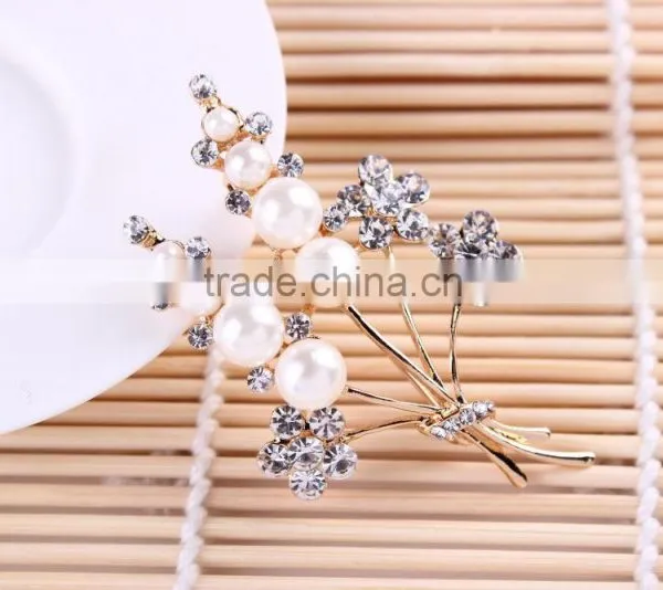 Luxe Rhinestone Brooch Pin,Pearls Brooch For Wedding Invitation photo-3
