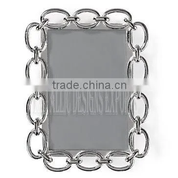 Metal Chain Picture Frame