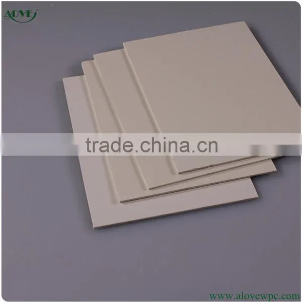 CE ISO9001 PE Wpc Wood Plastic Composite Decking for Outdoor With Great Price photo-2