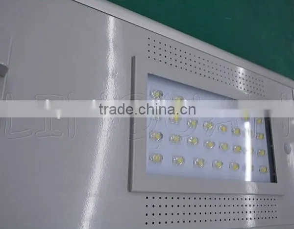 30W SOLAR POWERED LED STREET LIGHT photo-4