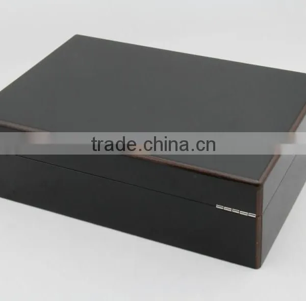 Luxury Classice Wooden Jewelry Box With Key Lock photo-3