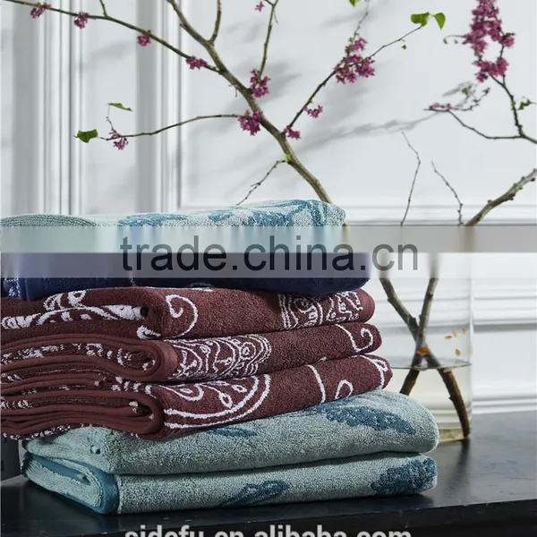 Custom Textured Warm 100 Cotton Noble Yarn Dyed Bath Towel photo-2
