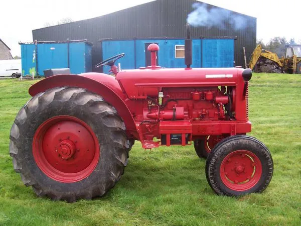 4x4 Agricultural Farm Tractor 30hp Large Capacity Hydrostatic Engine