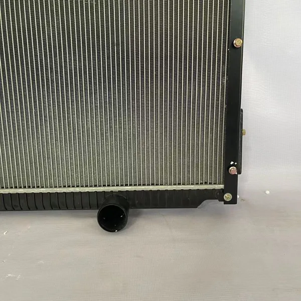 Auto Tractor Engine Cooling System Parts 1301010-H0100 Radiator for Truck photo-6
