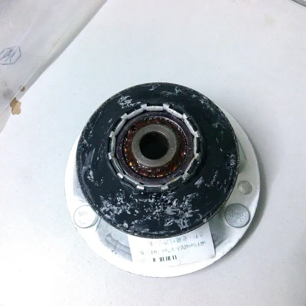 BMW E66 front shock absorber top rubber OEM 3133 6788 776,3130 6892 570