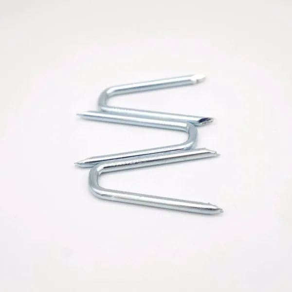 Customizable U Shaped Staples with Bulk Packaging Options
