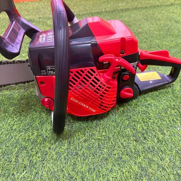 High Power 5200 Gasoline Chainsaw | Portable Logging Saw for Tree Cutting | 2.2kW Industrial Gas Powered Chain Saw photo-2