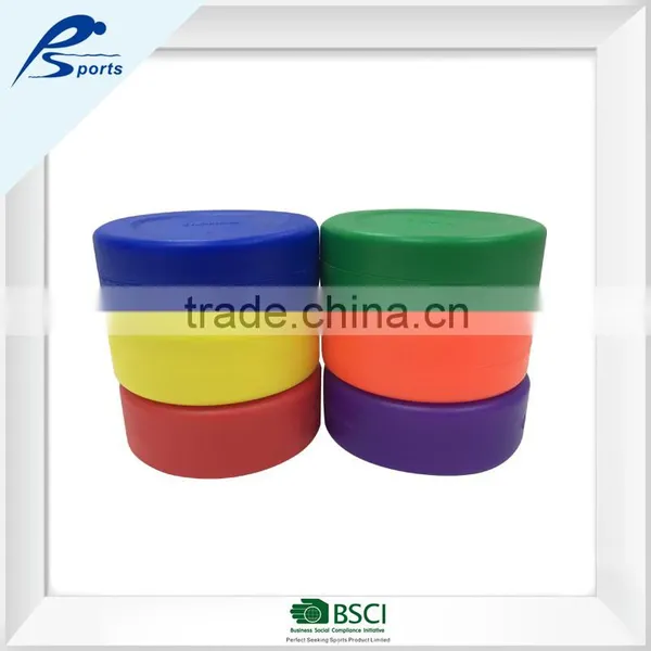 6 Colors Plastic Flat Hockey Ball photo-2