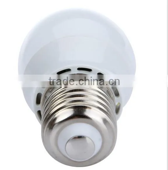 220V E27 2W LED Bubble Ball Bulb Energy Saving Light Globe Lamp 140LM photo-3