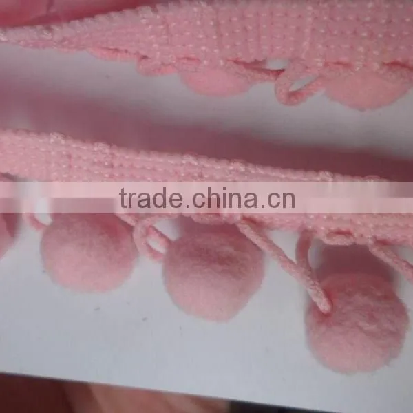 Pompon Lace