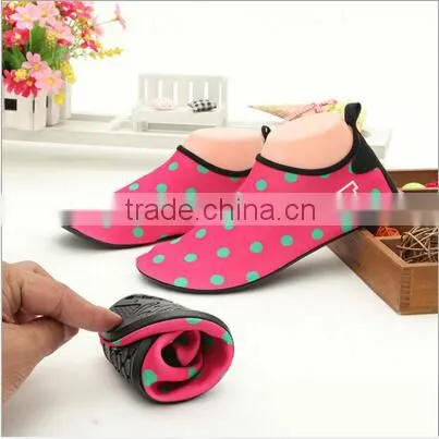 Whole Sale Fashionable Sports Badminton Breathable Skin Shoes photo-3