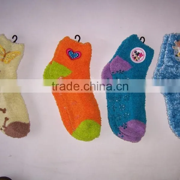 Girls Gender and Adults Age Group Ankle Fuzzy Sock photo-3