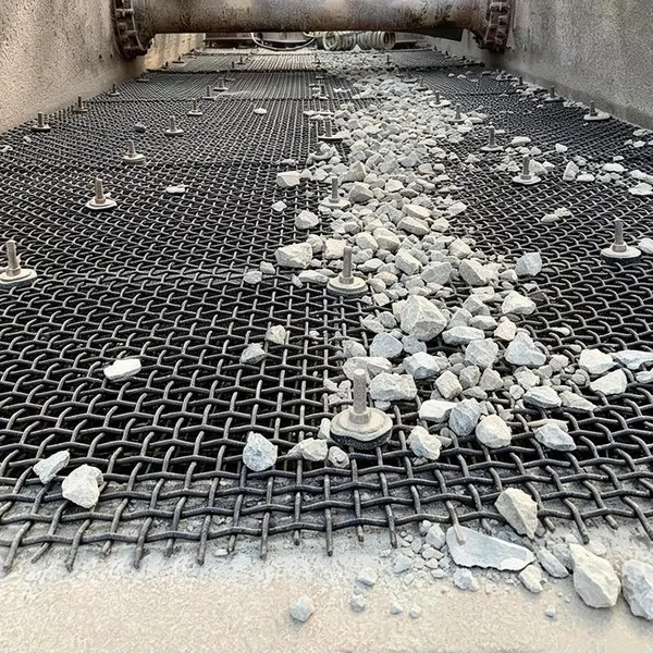 Wear-resistant Mining 65Mn Steel Screen Industrial Filter Mesh Plain Woven Metal Mesh Hooked Edge Screen Gold Ore Screening Mesh photo-3
