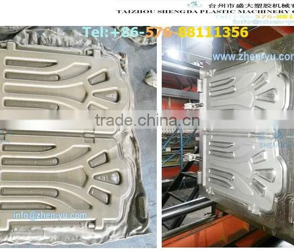 Machine Makes Plastic Playhouse photo-4