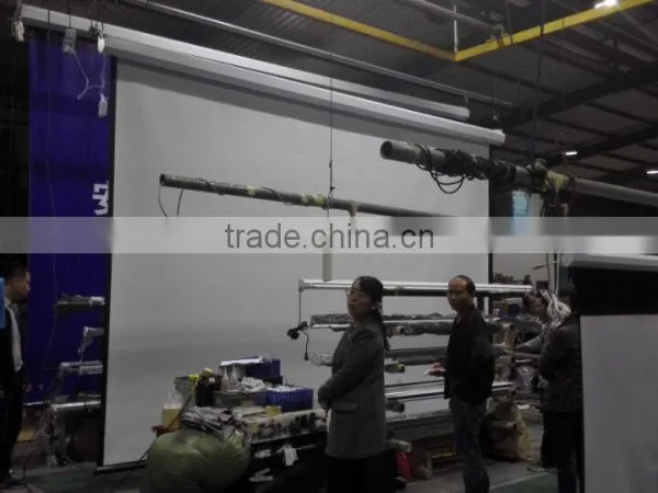 Factory Low Price 200 Inch Matte White Motorized Projector Screen Electronic Projection Screen photo-2