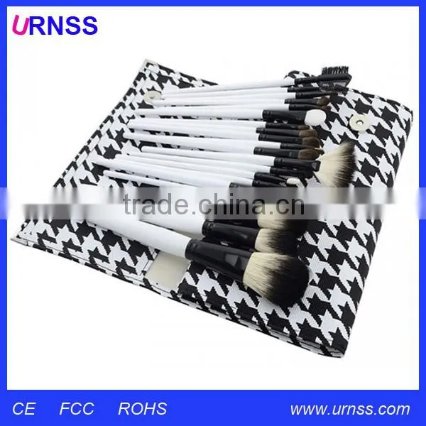 Wholesale High Quality Modella Velvet Cosmetic Bag With Cosmetic Brush photo-5