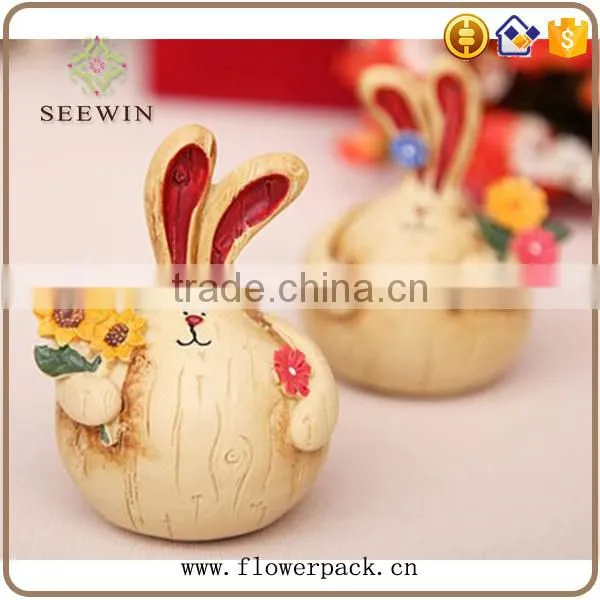 Thin Rabbit Rabbit Couples Rustic Style to Pick a Flower photo-2