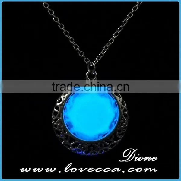 Vintage Antique Bronze Copper Luminous Crystal Necklace Glowing in Dark photo-3